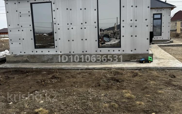 Отдельный дом · 3 комнаты · 100 м² · 1000 сот., Аймекен 465 за 16 млн 〒 в Актобе, жилой массив Рауан — фото 2