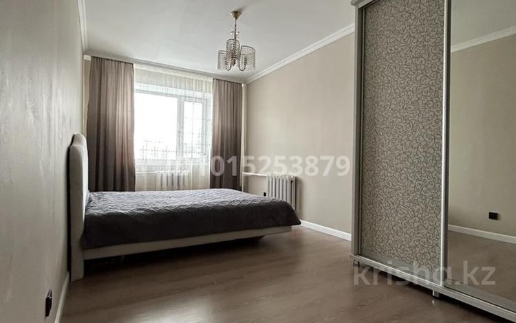 3-комнатная квартира · 80 м², Кенен Әзірбаева 6/1 за 350 000 ₸ в Астане, Сарайшык р-н — фото 2