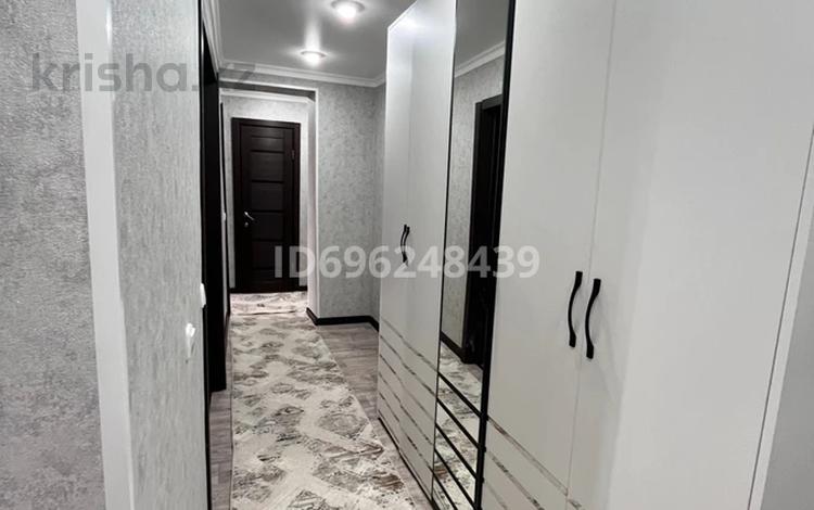 3-бөлмелі пәтер · 63.4 м² · 7/9 қабат, Пр.Абая 104/1, бағасы: 24 млн ₸ в Уральске — фото 2