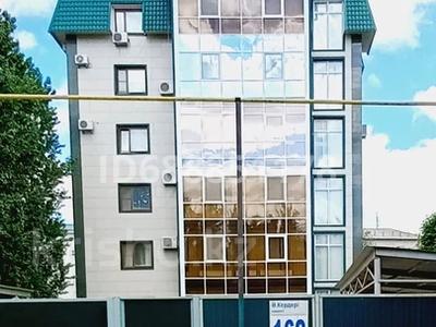 4-комнатная квартира, 210 м², 5/6 этаж, Кердери 162 за 100 млн 〒 в Уральске