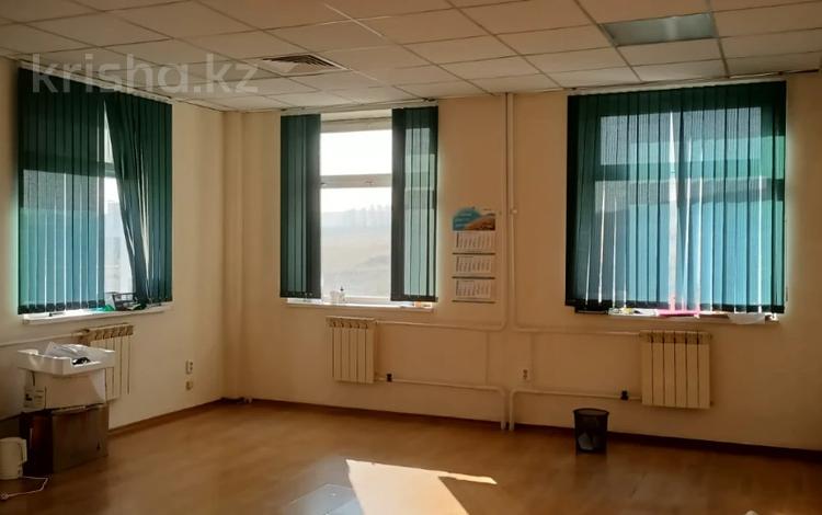 Кеңселер, кабинеттер және жұмыс орындары · 34.5 м², бағасы: 189 750 ₸ в Усть-Каменогорске — фото 2