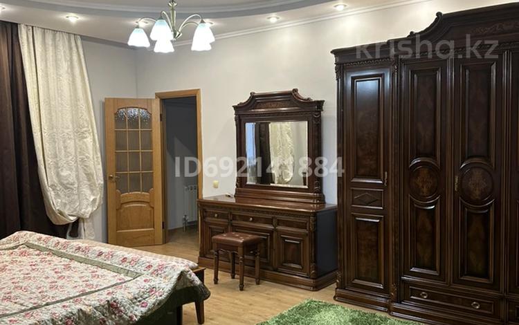 5-бөлмелі пәтер · 185 м² · 6/10 қабат, Умбетбаева 77, бағасы: 700 000 ₸ в Алматы, Алмалинский р-н — фото 14