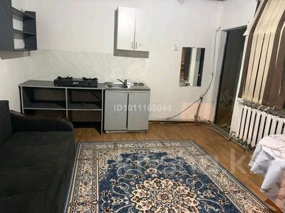 Отдельный дом · 2 комнаты · 30 м², Емцова 25/1 — Между Райымбека и Рыскулова за 130 000 〒 в Алматы, Алатауский р-н