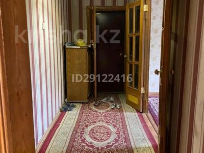 4-комнатная квартира, 80 м², 1/9 этаж, Узбекская — Бозтаева за 30 млн 〒 в Семее