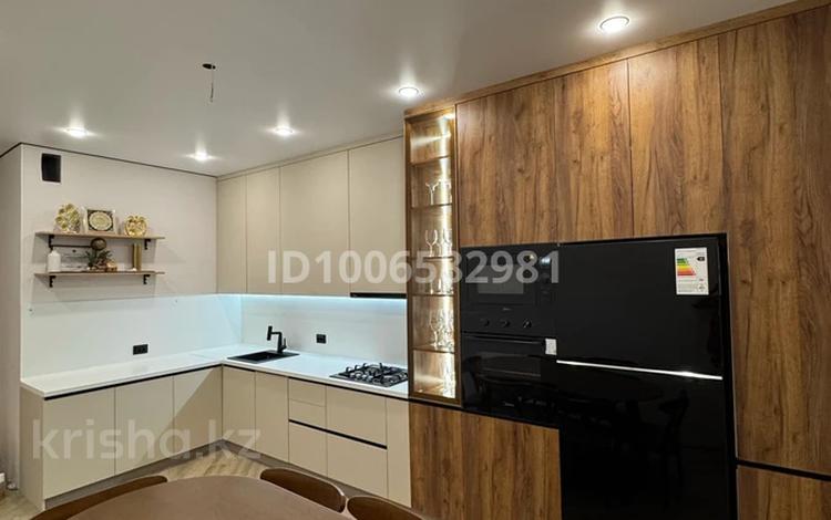 3-комнатная квартира · 103 м² · 5/9 этаж, Аль- фараби 20 — Каирбекова- аль-фараби за 67 млн ₸ в Костанае — фото 2
