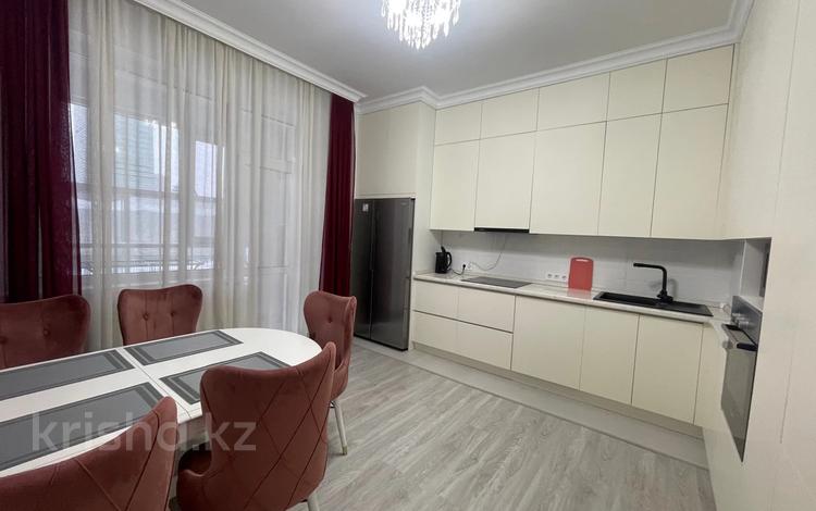 2-бөлмелі пәтер · 78 м² · 4/22 қабат · ай сайын, Достык 1, бағасы: 650 000 〒 в Астане, Есильский р-н — фото 2