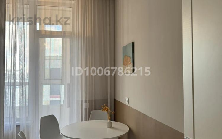 1-комнатная квартира · 45 м² · 12/12 этаж, Санжара Асфендиярова 6 за 250 000 ₸ в Астане, Нура р-н — фото 10