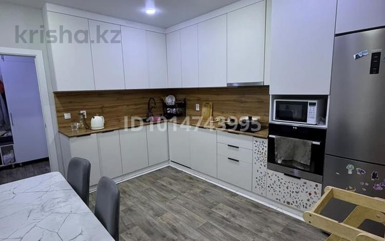 2-комнатная квартира · 57 м² · 6/10 этаж, мкр Юго-Восток, Муканова 21/3 за 32 млн ₸ в Караганде, Казыбек би р-н — фото 2