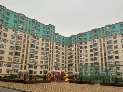 8-комнатная квартира · 308 м² · 10/11 этаж, 19-й мкр, Мкрн 19 33 за 77 млн 〒 в Актау, 19-й мкр