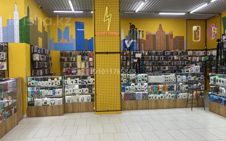 Магазины и бутики · 13 м² за 720 000 ₸ в Астане, Есильский р-н — фото 2
