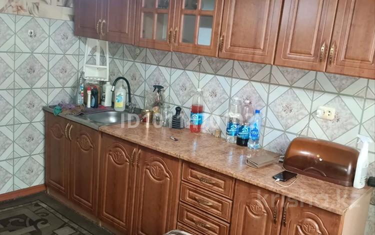 3-бөлмелі пәтер · 90 м² · 2/2 қабат, Дзержинского 29, бағасы: 6 млн ₸ в Караганде — фото 2