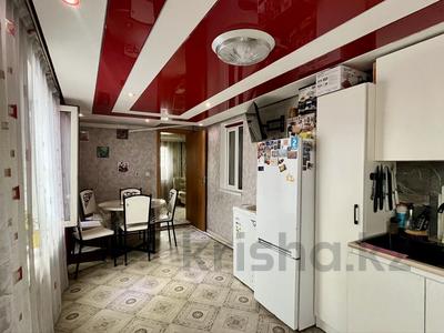 Отдельный дом · 4 комнаты · 80 м² · , Майкудук, Ынтымак — Остановки Мечеть-19 мкрн за 10.5 млн ₸ в Караганде, Алихана Бокейханова р-н