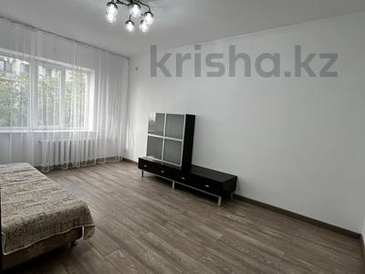 3-комнатная квартира · 80 м² · 5/5 этаж, мкр Мамыр-7 19 — Шаляпина- Момыш улы за 299 500 ₸ в Алматы, Ауэзовский р-н