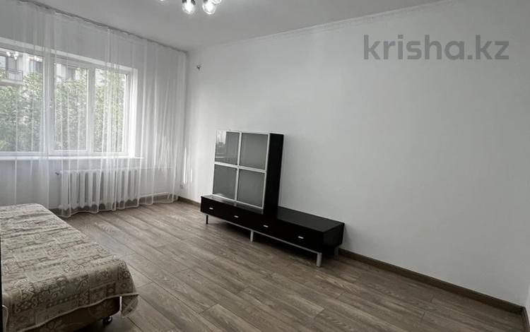 3-комнатная квартира · 80 м² · 5/5 этаж, мкр Мамыр-7 19 — Шаляпина- Момыш улы за 299 500 ₸ в Алматы, Ауэзовский р-н — фото 2