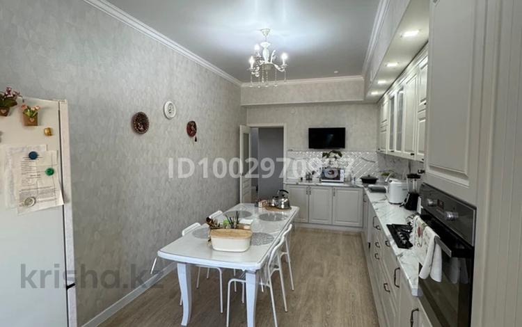 3-бөлмелі пәтер · 122 м² · 8/9 қабат, 28А мкр 23, бағасы: 40.5 млн ₸ в Актау — фото 2