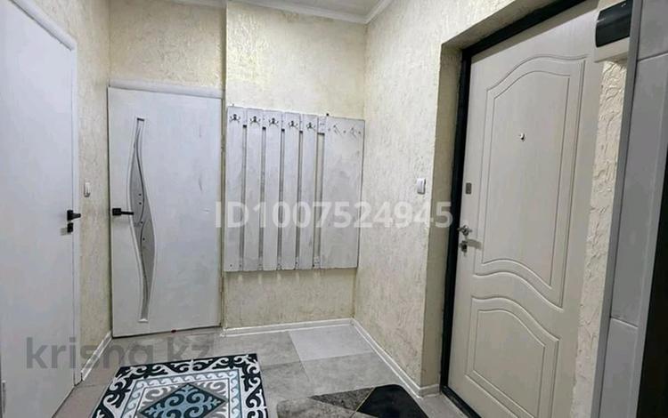 3-комнатная квартира · 68 м² · 1/10 этаж, мкр Шугыла, Жунисова 2/13 к1-27, 2/13 к28-33м, 2/13 к28-30Б — Алма сити 4/16 за 250 000 ₸ в Алматы, Наурызбайский р-н — фото 2