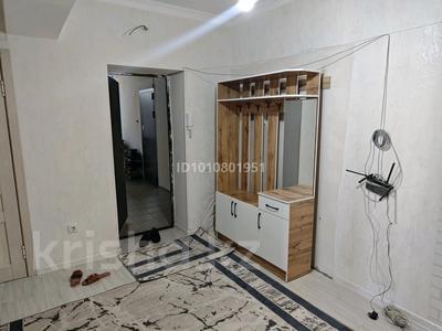 3-бөлмелі пәтер · 90 м² · 1/5 қабат, Г.Туркестан 45, бағасы: 180 000 ₸