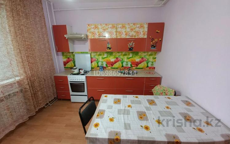 1-бөлмелі пәтер · 50 м² · 1/5 қабат, мкр Нурсая 67, бағасы: 15.5 млн ₸ в Атырау — фото 2