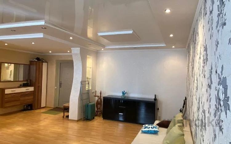2-комнатная квартира · 65.3 м² · 2/10 этаж, мкр 11, Шайкенова за 21 млн ₸ в Актобе — фото 4