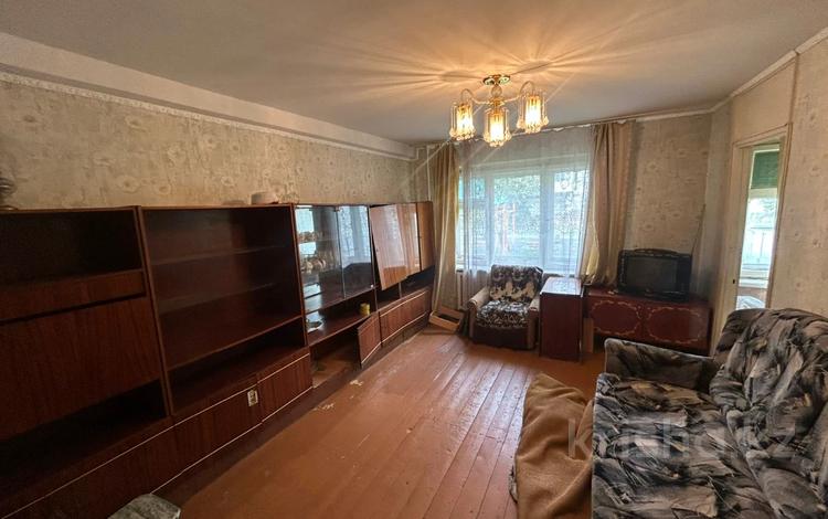 3-комнатная квартира · 65 м² · 1/5 этаж, Ауэзова 69 за 7.5 млн 〒 в Аксу — фото 3