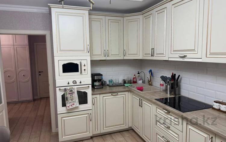 3-бөлмелі пәтер · 90 м² · 1/9 қабат, Гүлдер 2 ш/а., Таттимбета 5/5, бағасы: ~ 50 млн ₸ в Караганде, Казыбек би р-н — фото 6