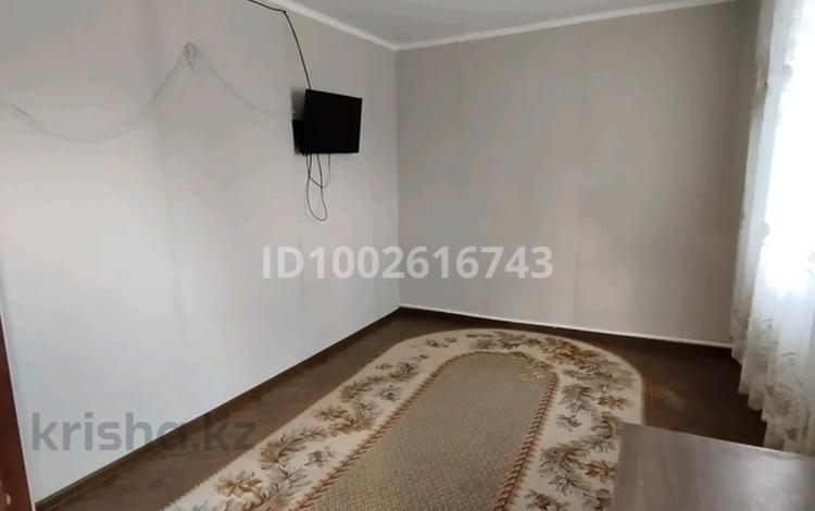 2-бөлмелі пәтер · 40 м² · 2/2 қабат, Савичева — Остановка Кинотеатр Гагарина, пересечение Ескалиева, бағасы: 120 000 ₸ в Уральске — фото 2
