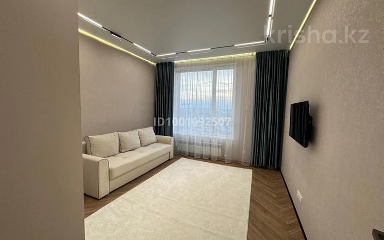 1-комнатная квартира · 42 м² · 17/22 этаж, Тауелсиздик за 330 000 ₸ в Астане, Алматы р-н — фото 2