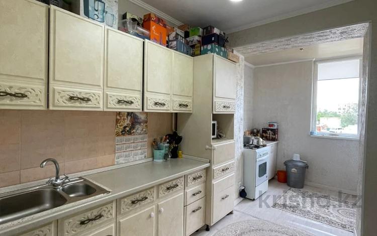 3-комнатная квартира · 70 м² · 2/5 этаж, 27-й мкр 32 за 22.5 млн ₸ в Актау — фото 2