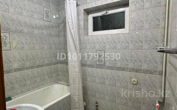 4-комнатная квартира · 94 м² · 1/5 этаж, Байтурсунова 15/б за 250 000 ₸ в Шымкенте — фото 14