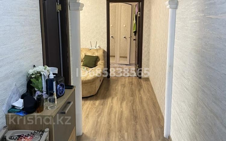 3-бөлмелі пәтер · 60 м² · 2/5 қабат, М Маметова 54 — Маметова Жукова, бағасы: 23 млн ₸ в Уральске — фото 2