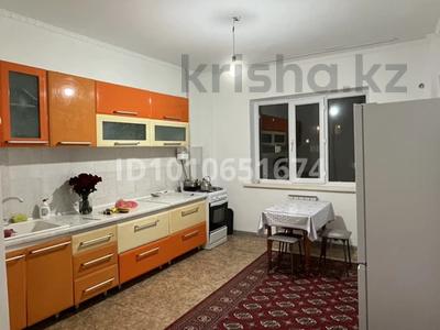 2-бөлмелі пәтер · 55 м² · 5/6 қабат, Нұрсая ш/а. 63, бағасы: 180 000 ₸ в Атырау, мкр Нурсая