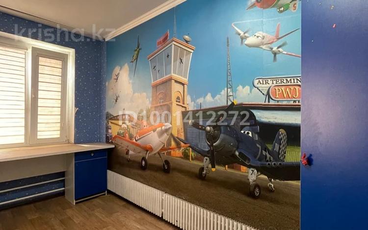 3-комнатная квартира · 70 м² · 1/5 этаж, 6-й мкр 13 за 20 млн 〒 в Актау — фото 3