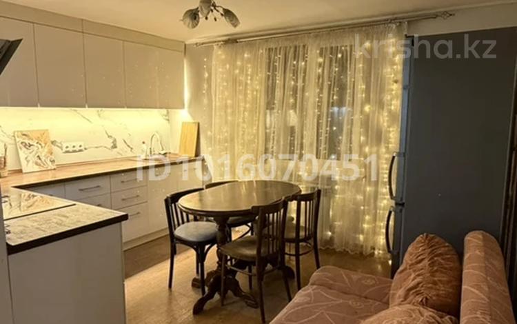 2-комнатная квартира · 60 м² · 1/1 этаж, Герольда Бельгера — City Center за 150 000 ₸ в Уральске — фото 2