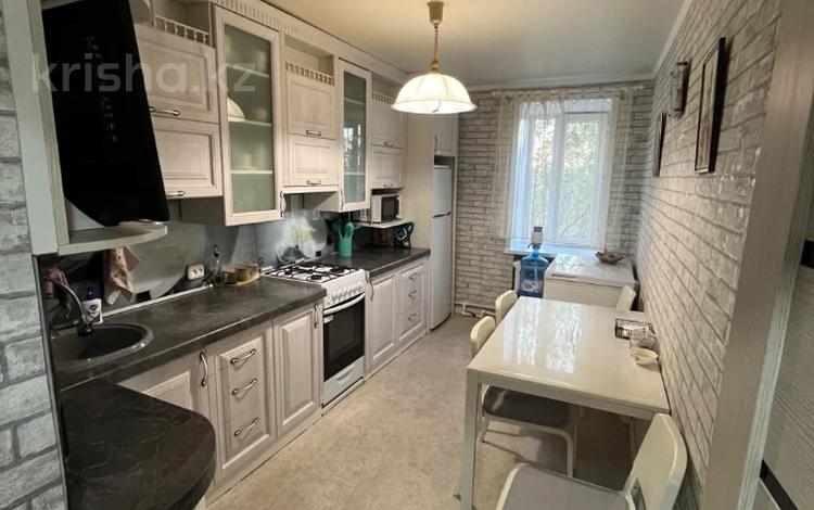 4-комнатная квартира · 79.3 м² · 5/5 этаж, Майкудук, 18й микрорайон 7 за 22.7 млн ₸ в Караганде, Алихана Бокейханова р-н — фото 14