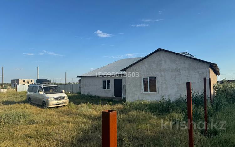 Отдельный дом · 2 комнаты · 185 м² · 10 сот., Мира 22 за 12 млн 〒 в Караоткеле — фото 2