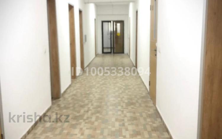 Офисы, магазины и бутики, медцентры и аптеки, развлечения · 1001 м² за 550 млн 〒 в Шымкенте, Каратауский р-н — фото 13