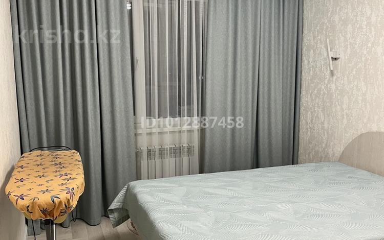 2-бөлмелі пәтер · 55 м² · 8/10 қабат, мкр Юго-Восток, 29й микрорайон, бағасы: 250 000 ₸ в Караганде, Казыбек би р-н — фото 2