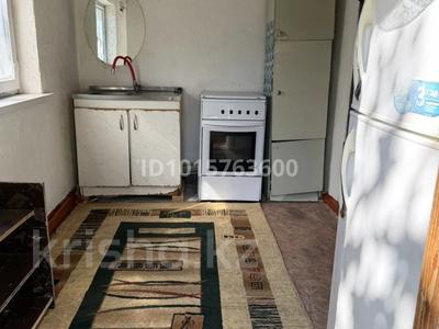 Отдельный дом · 2 комнаты · 45 м² · 10 сот., мкр Нуртас, Гулдала 135 — улица Гулдала, рядом магазин Жанар, ближе к улице Кенжарык за 65 000 ₸ в Шымкенте, Каратауский р-н