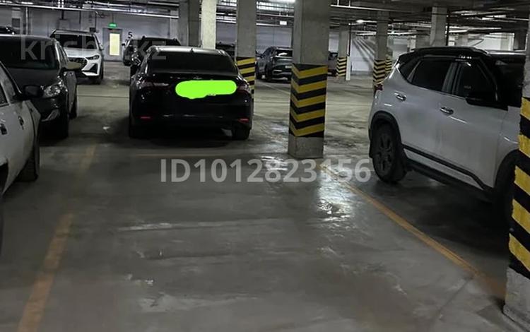 Паркинг · 15 м² · Санжара Асфендиярова 8, бағасы: 45 000 ₸ в Астане, Нура р-н — фото 2