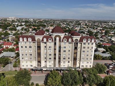 5-бөлмелі пәтер · 347 м² · 8/9 қабат, Кунаева 65, бағасы: 200 млн ₸ в Шымкенте, Туран р-н