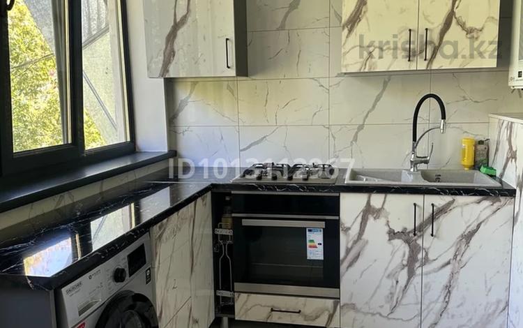 4-комнатная квартира · 80 м² · 3/3 этаж, Иляева 17 — Рыскулбекова за ~ 30.6 млн ₸ в Шымкенте, Аль-Фарабийский р-н — фото 2