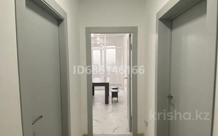 1-комнатная квартира · 43 м² · 10/10 этаж, Кульджинский тракт — Бухтарминская за 200 000 ₸ в Алматы, Медеуский р-н — фото 2