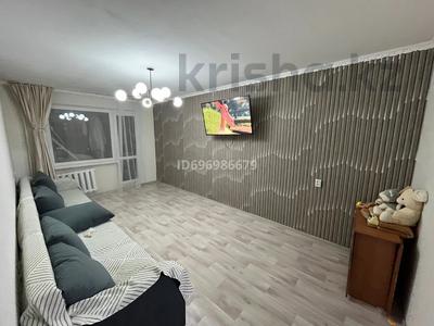 2-бөлмелі пәтер · 44 м² · 2/5 қабат, Майкудук, 16ймикрорайон 3, бағасы: 11 млн ₸ в Караганде, Алихана Бокейханова р-н