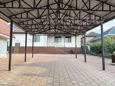 Отдельный дом · 5 комнат · 156 м² · 8 сот., Достык за 120 млн 〒 в Жанатурмысе