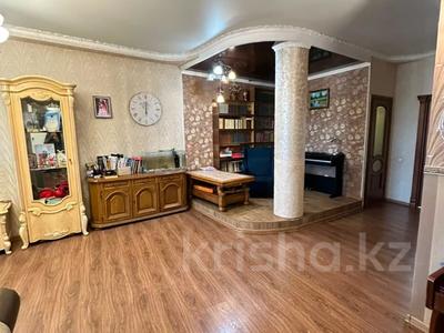 2-комнатная квартира · 100 м² · 2/14 этаж, Навои — Вид на горы и реку Алматинка | Гимназия №199 | ТРЦ Mega | Школа №63 | Школа №72 за 61 млн ₸ в Алматы, Ауэзовский р-н