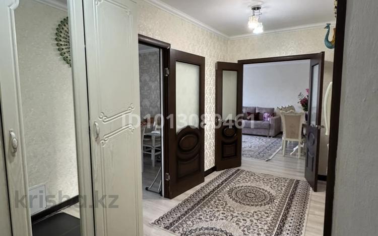 3-комнатная квартира · 91.4 м² · 4/5 этаж, Аманжол Бөлекпаев 9 — На пересечении улиц К. Азербаева и А. Болекпаева за 48 млн ₸ в Астане, Сарайшык р-н — фото 2