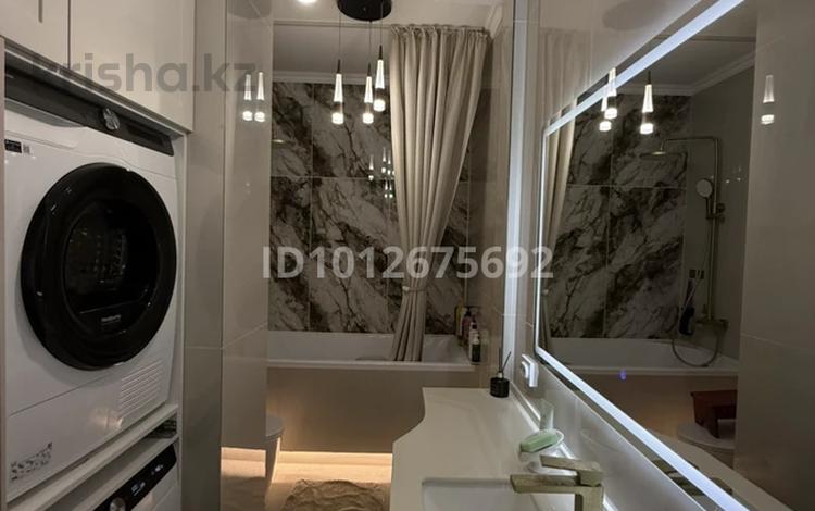 3-бөлмелі пәтер · 75 м² · 1/9 қабат, Казыбекби — Муканова казыбекби, бағасы: 28 000 ₸ в Алматы, Алмалинский р-н — фото 2
