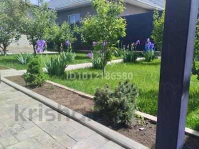 Отдельный дом · 3 комнаты · 140 м² · 5 сот., Ақ киіз 89/55 — Находиться возле школа... за 38 млн 〒 в Кемертогане