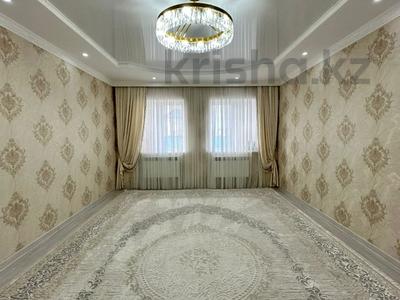 Отдельный дом · 5 комнат · 202.8 м² · 10 сот., мкр Атырау, Есембаев койшыбай за 50 млн ₸