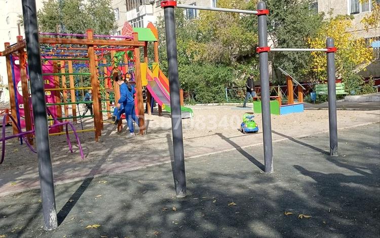 4-бөлмелі пәтер · 80 м² · 9/9 қабат, Каркаралинская 22 — Район новой мечети, бағасы: 35 млн ₸ в Семее — фото 7